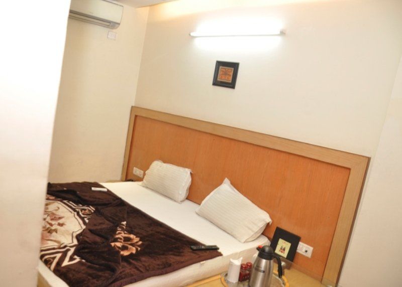 Hotel Splash Neu-Delhi Exterior foto